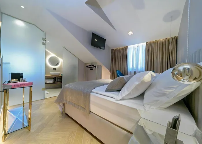 Lumiere Luxury