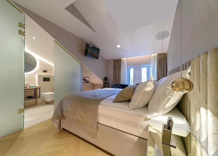 Lumiere Luxury ספליט