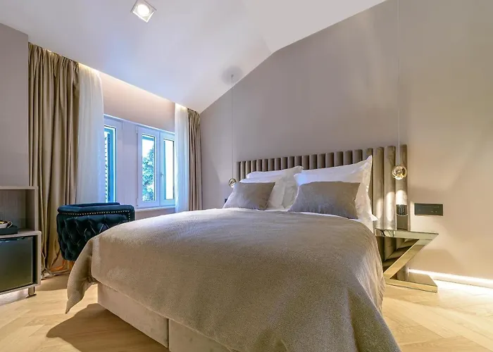 Lumiere Luxury ספליט